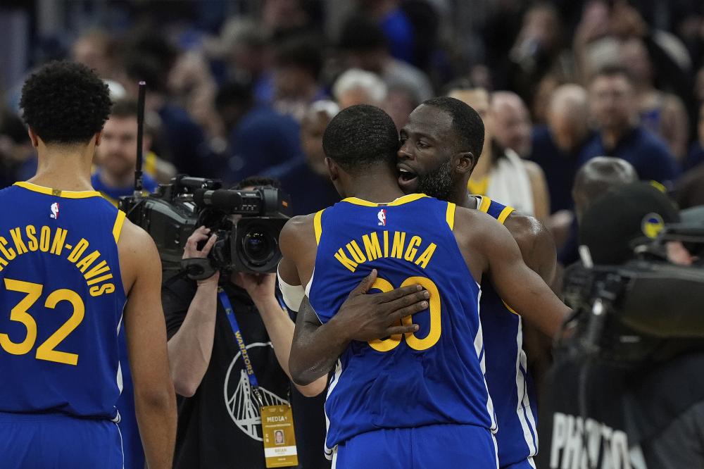 用替补守门 用替补守门