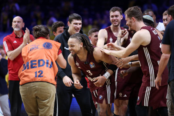 以维罗纳为 以维罗纳为