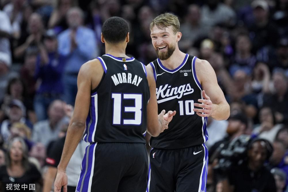 显得稍显稚 显得稍显稚