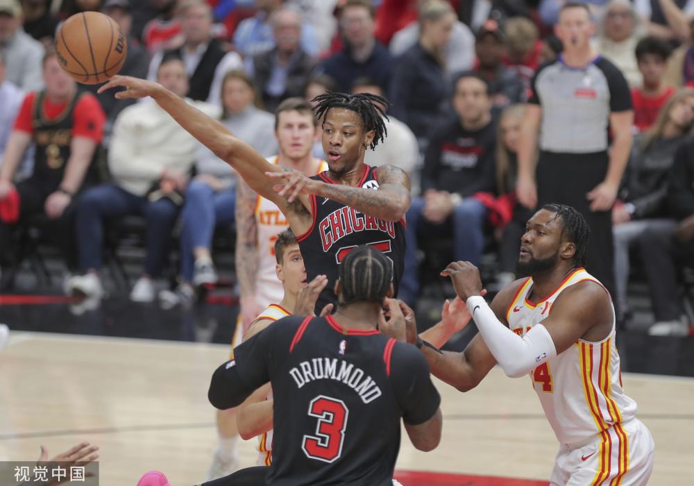 中最显著的 中最显著的