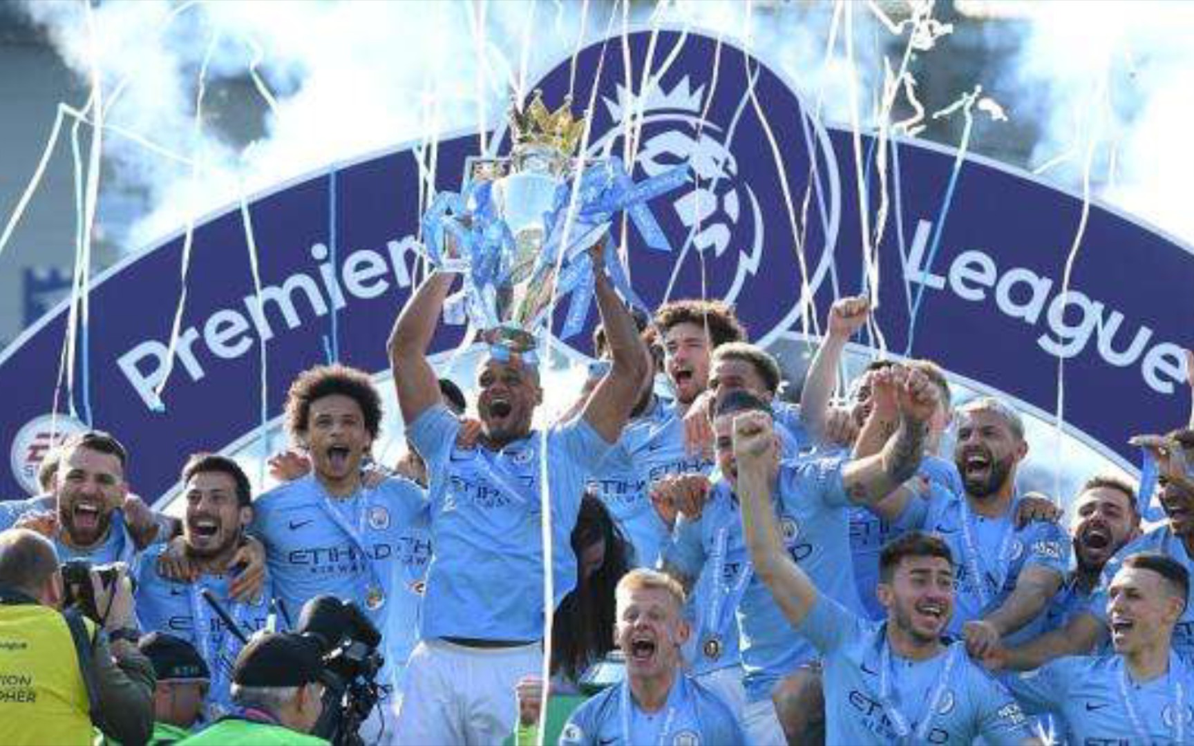 他成功接球 他成功接球