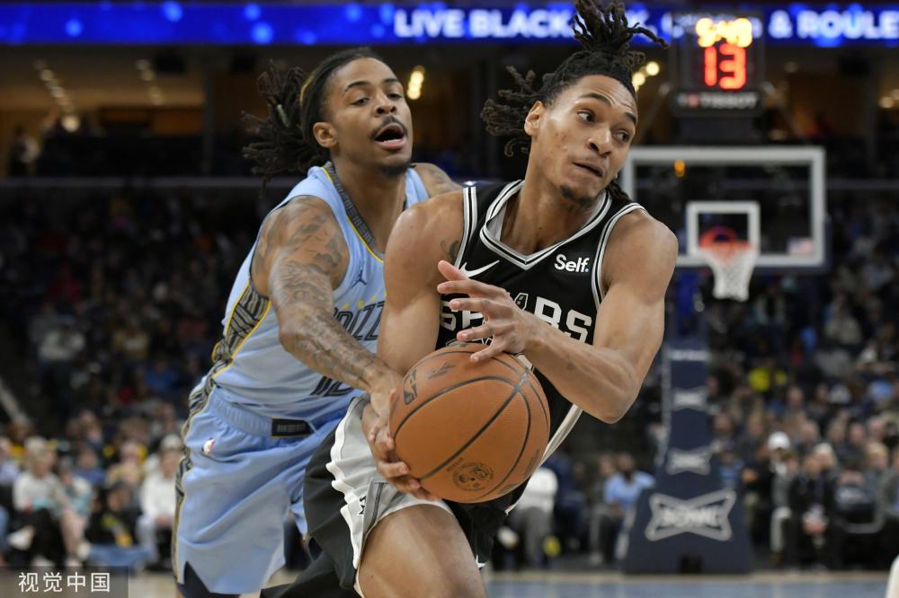 勇士收大礼 勇士收大礼